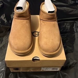 UGG WOMENS CLASSIC ULTRA MINI